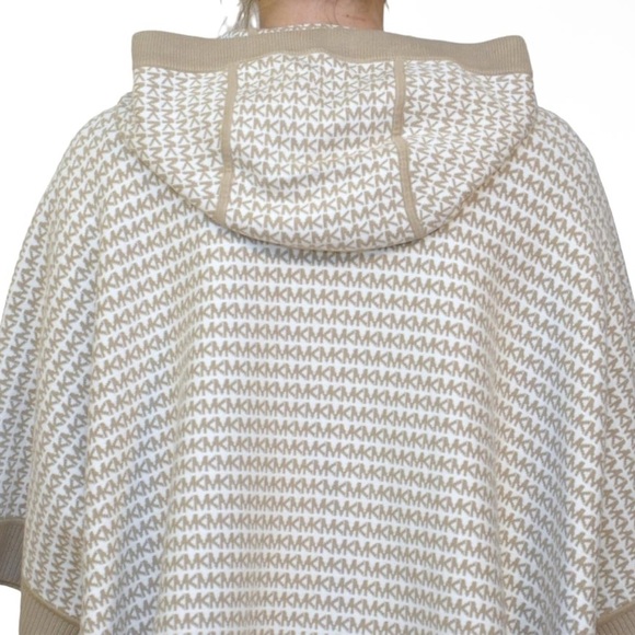 Michael Kors Logo Jacquard Hooded Poncho Sweater - Picture 5 of 6